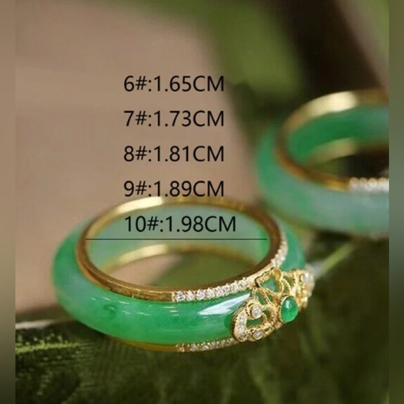 NIB Elegant Green Jade Inlaid Metal & Cubic Zirconia Ring - Picture 7 of 7